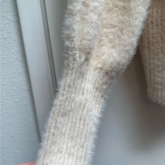 NWT Listicle Cream & Gold Crew Neck Sweater with Sequin Accents- GORGEOUS & SOFT - Picture 12 of 15